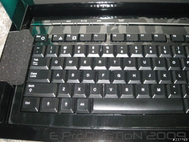 [開箱] 羅技 cordless mediaboard pro FOR PLAYSTATION 3