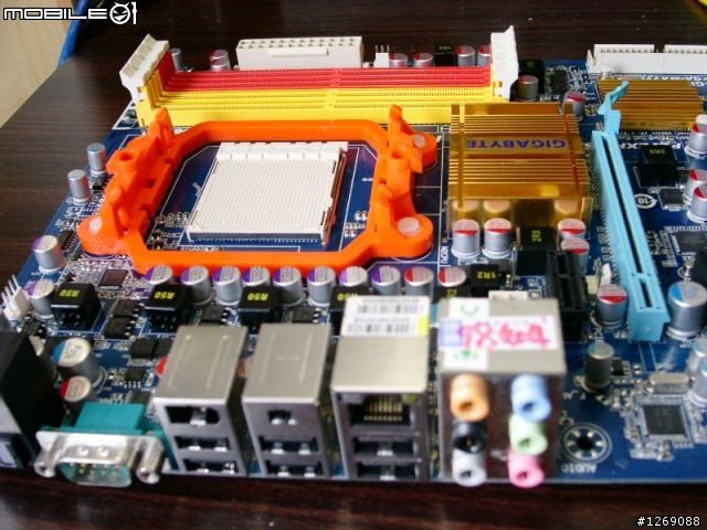 AMD Phenom X3 8450小測 & Athlon X2 7750 Black Edition比較