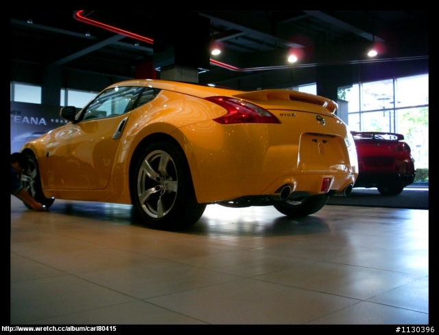 NISSAN GT-R+370Z同時展示