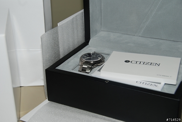 [開箱]CITIZEN - 光動能+電波計時 AS3050-57E