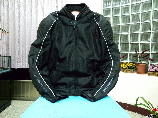 09年KOMINE  JK-701春夏防摔衣 分享 (更新護胸安裝問題-有圖說明)