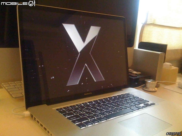 終於等到妳!!NEW Macbook Pro 17"蘋果開箱嘍!!