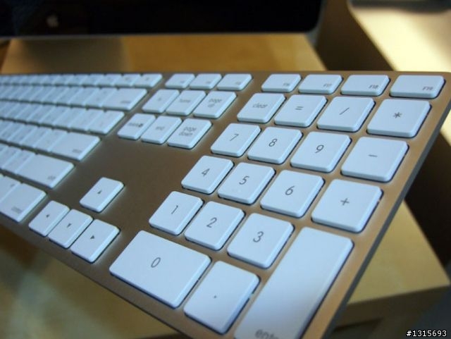 (圖多) 2009 年新版四核 Mac Pro 開箱分享