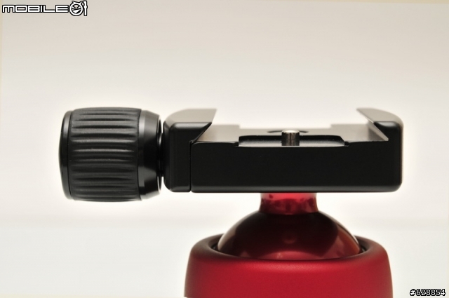 拍攝小東西的好物 - 小捲的Nikon afs 60mm micro+ Markins Q3tr開箱照 (新增快拆板示意圖)