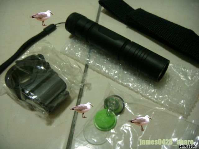 [開箱文]家中添"丁"~18650燈兩款~新增實測結果