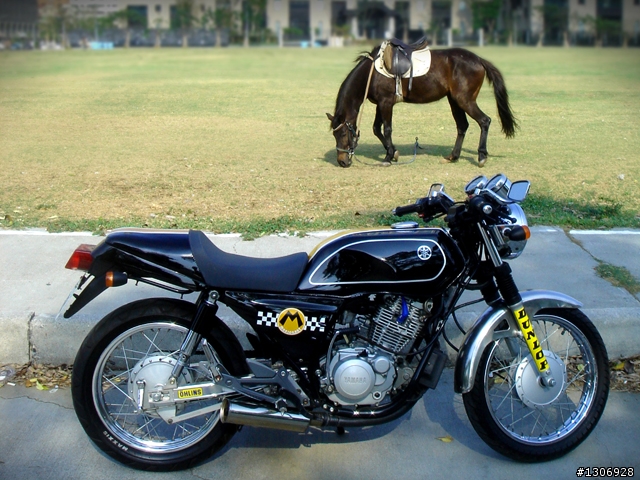 [分享]冷門的小檔車,YAMAHA愛將SR 150外觀小改造~新增10年愛將改裝照!