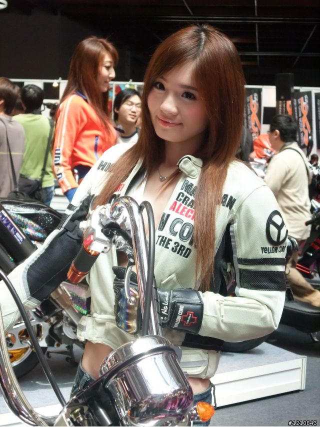 [累死人分享]2009台北世貿機車產業展，激暴!!挑戰機車展最多圖(ShowGirl隨時補上) - 已經全PO了