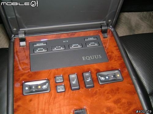 以前拍的EQUUS 3.5.............
