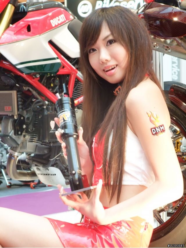 [累死人分享]2009台北世貿機車產業展，激暴!!挑戰機車展最多圖(ShowGirl隨時補上) - 已經全PO了