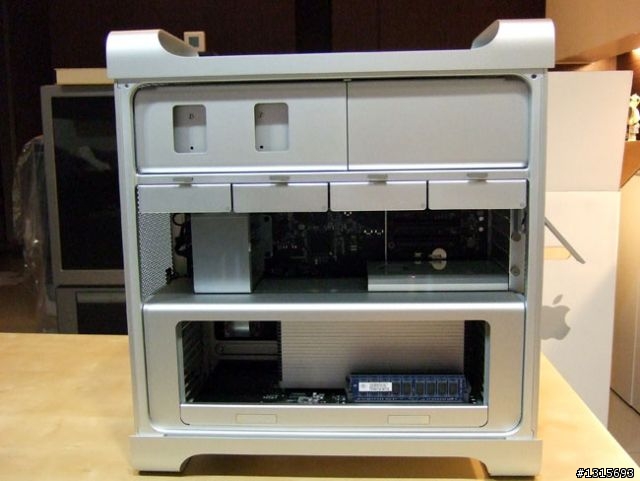 (圖多) 2009 年新版四核 Mac Pro 開箱分享