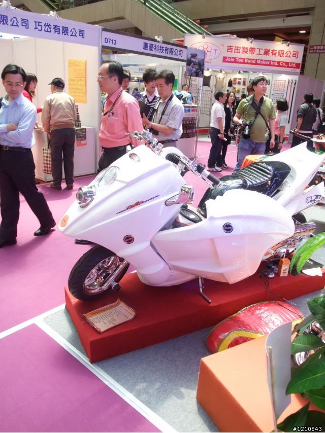 [累死人分享]2009台北世貿機車產業展，激暴!!挑戰機車展最多圖(ShowGirl隨時補上) - 已經全PO了