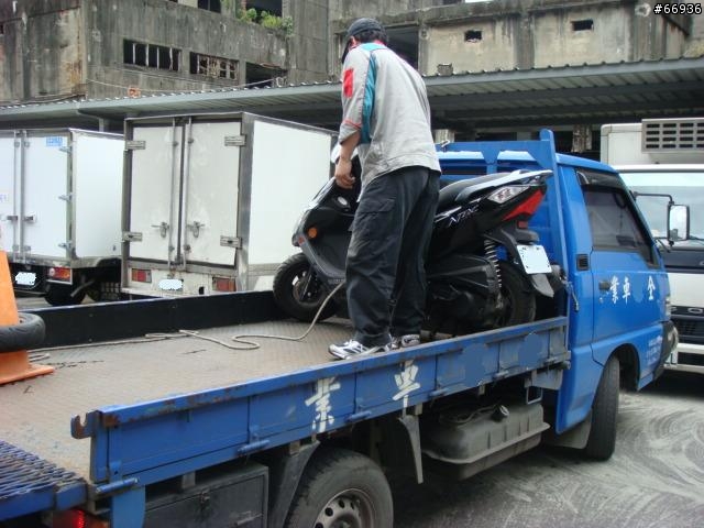 NEX 漏油~送修過程(晚間 已到車行 取車 付圖)