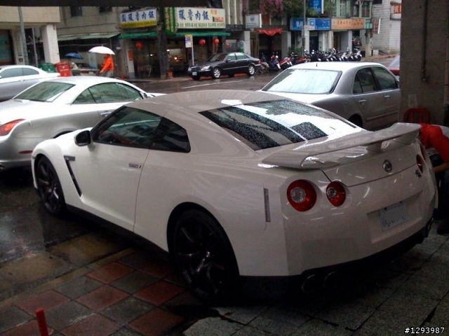 遇見帥氣的 GTR