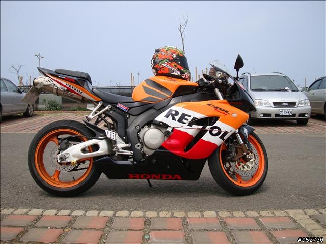 [入庫分享] Honda CBR1000RR Repsol