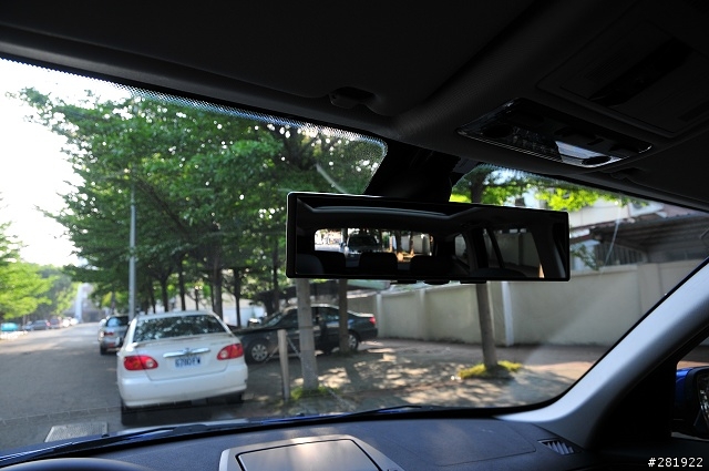 09年式X3 (E83) 開箱 （圖多小心）