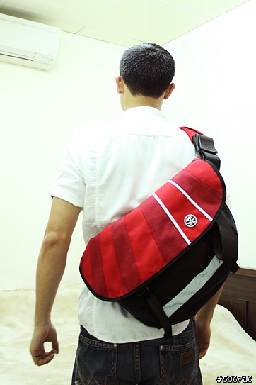[開箱]Crumpler Barney Rustle Blanket 單車信差包