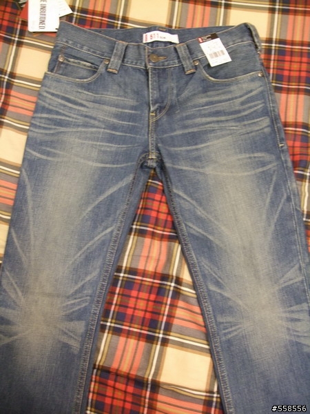 (開箱)Levi's 日本款~Slim 窄版褲型 EU511-0026~