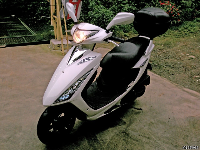 [分享] GSR Fi 上 Givi E350
