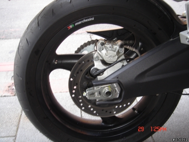 [分享]我的ducati monster 696
