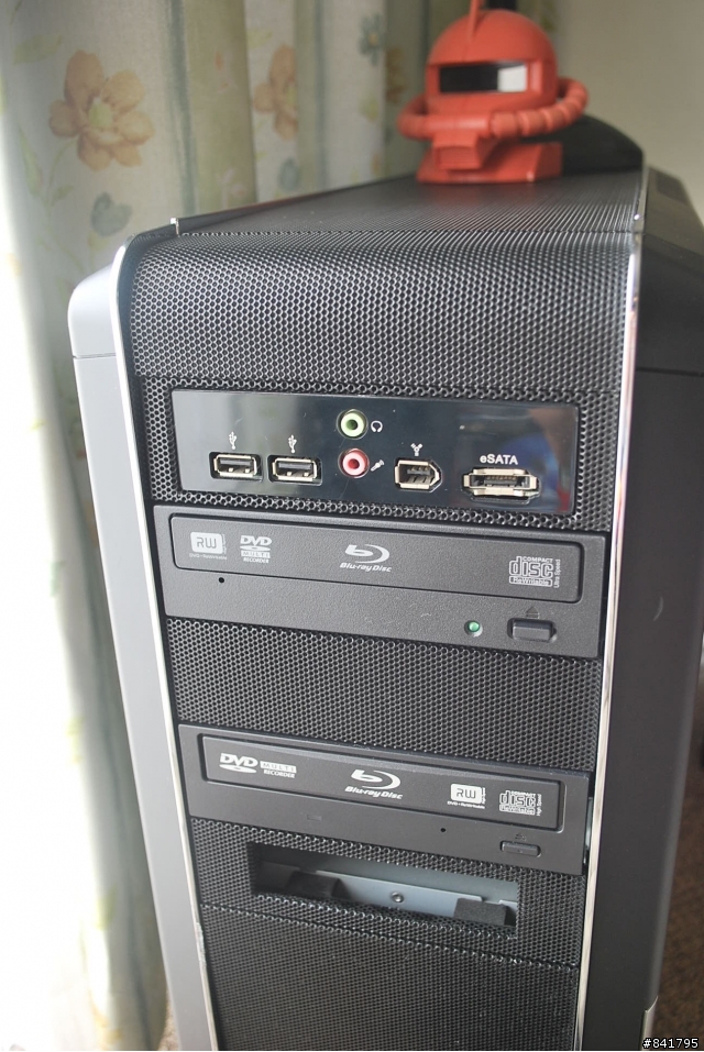 [開箱分享]BUFFALO 日版8X藍光燒錄機 BR-PI816FBS-BK