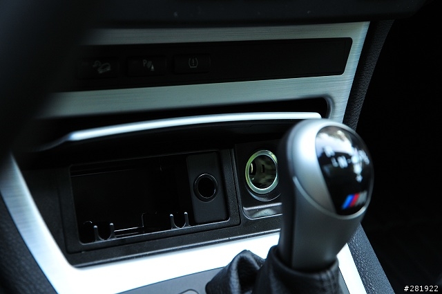 09年式X3 (E83) 開箱 （圖多小心）