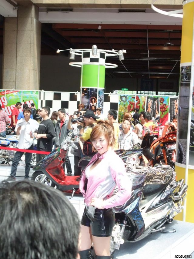 [累死人分享]2009台北世貿機車產業展，激暴!!挑戰機車展最多圖(ShowGirl隨時補上) - 已經全PO了