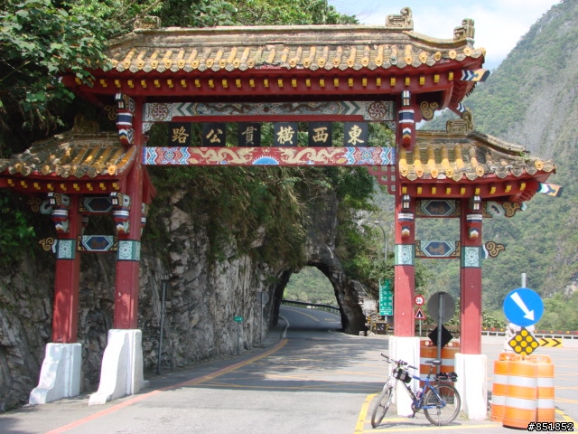 2009年3月15日，我和我的影子的順時針12天單車環島