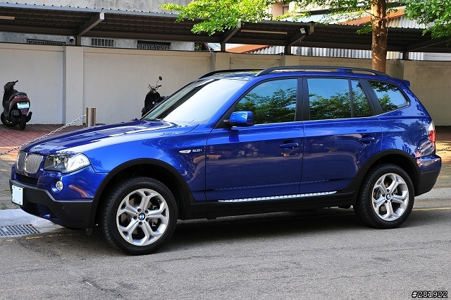 09年式X3 (E83) 開箱 （圖多小心）