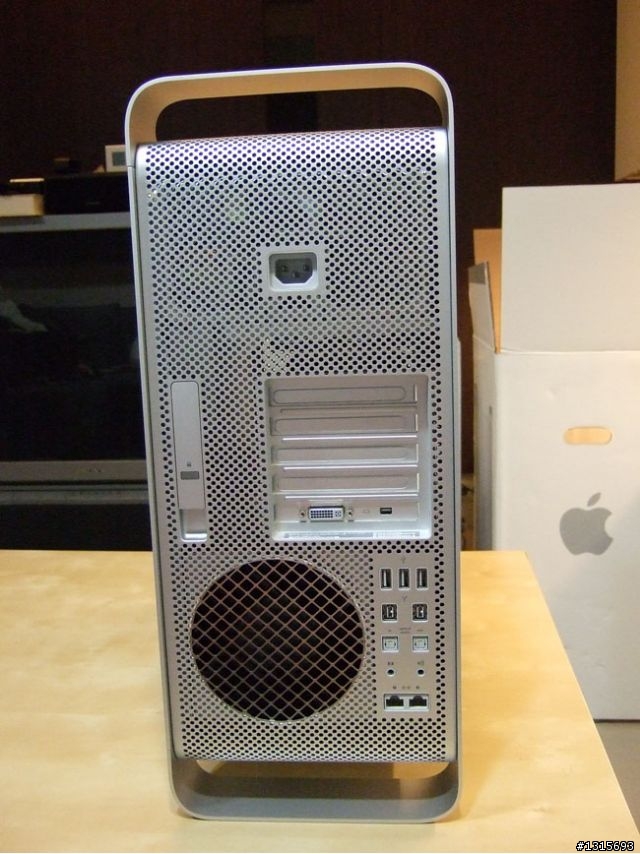 (圖多) 2009 年新版四核 Mac Pro 開箱分享