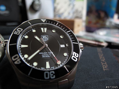 拜求各位前輩對於此錶的意見  (TAG HEUER AQUARACER)