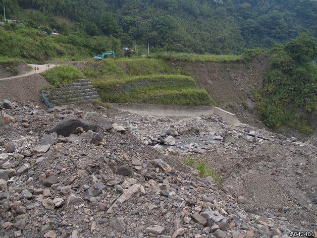新竹五峰鄉一日遊--觀霧、雪霸休閒農場、清泉