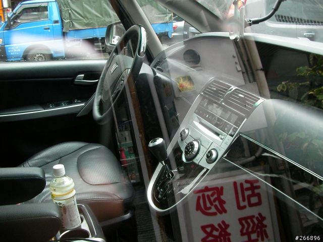 [分享]那智捷LUXGEN MPV的測試車
