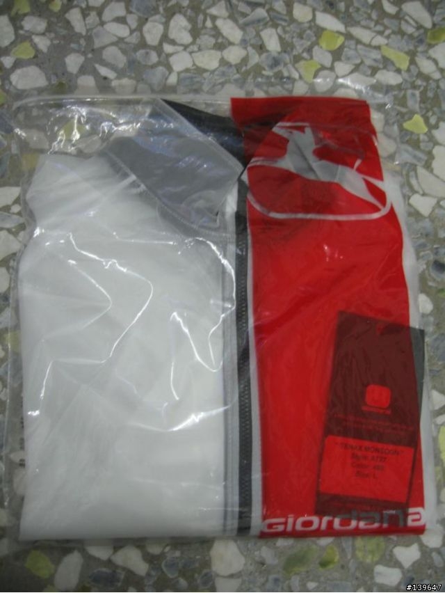 [分享]新貨品報到，我的義大利Giordana防水風衣外套