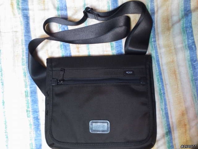 品牌日的紀念品-Tumi Tracer 22105BH 棕色版開箱文~