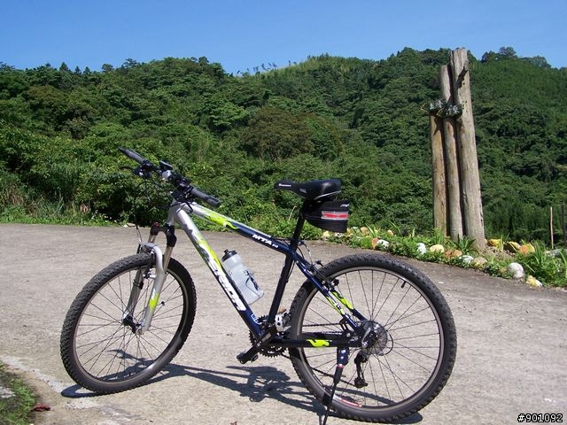 新竹縣五個山地部落 ( 和平~羅山~花園~天湖~梅花 ) 雙越嶺