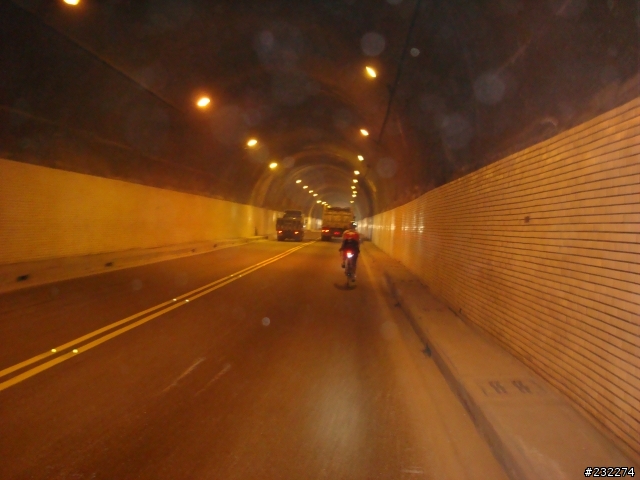 蘇花公路隧道騎乘實景