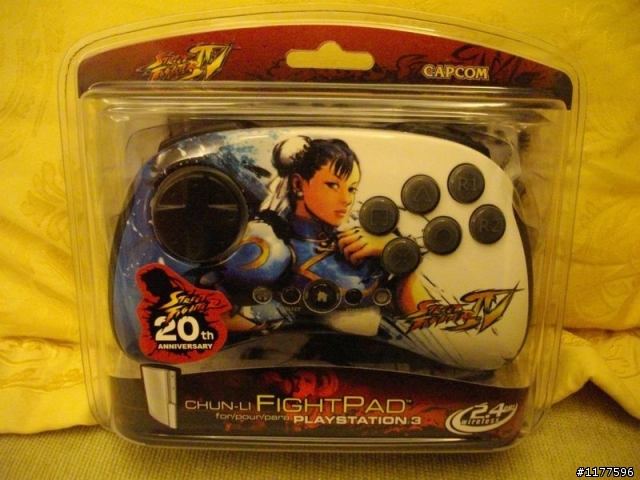 MadCatz FightPad for PS3 CHUN-LI Version 開箱照