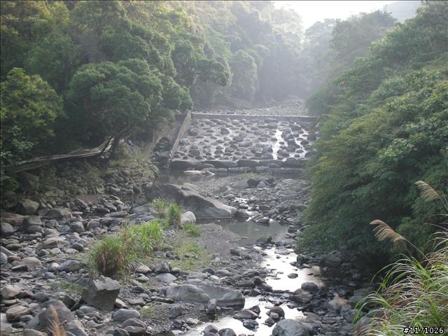熊空越嶺紅河谷