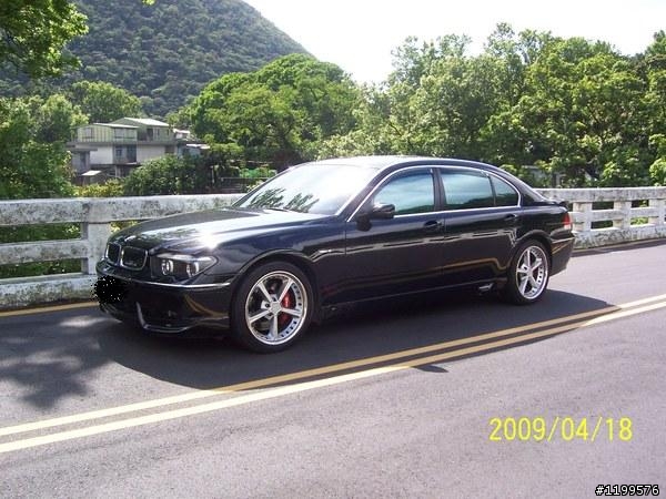可以幫我估算一下這台老車嗎 BMW 745