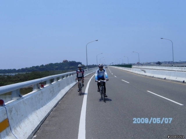 [遊記]5/07(四)07:00高雄→嘉義布袋觀光漁市,東石漁人碼頭,朴子溪自行車道行