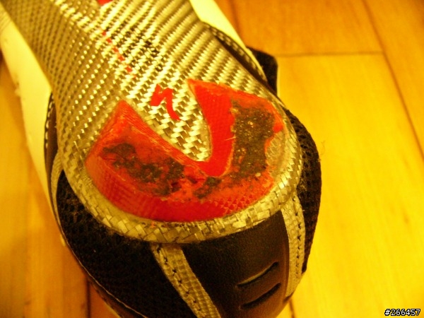 有人修補過卡鞋鞋底防磨塊？