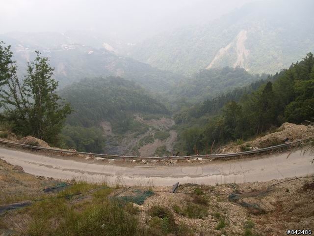 新竹五峰鄉一日遊--觀霧、雪霸休閒農場、清泉