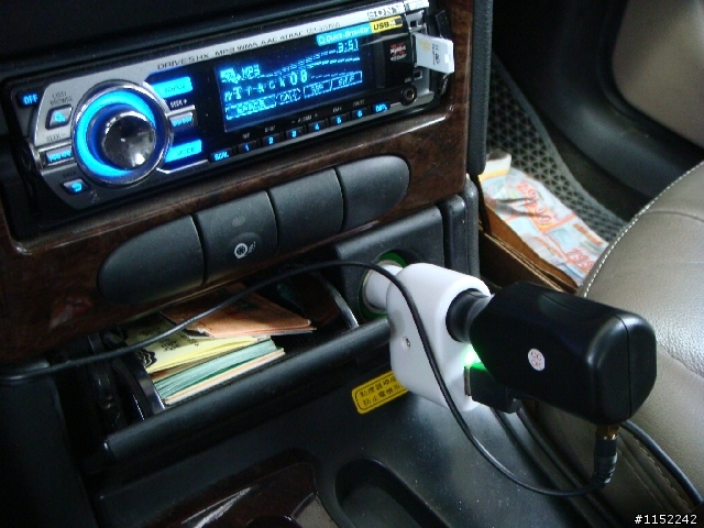 外接GPS天線+TOUCH PRO+導航軟體＝爽啊！