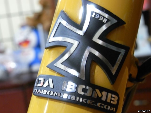 DA BOMB & INTSNSE & MARZOCCHI & X-Fusion 車架&輪胎&鞋子&避震??