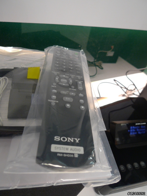取代你電腦的硬碟音樂撥放區之~SONY E35HD  內建80G硬碟式床頭音響