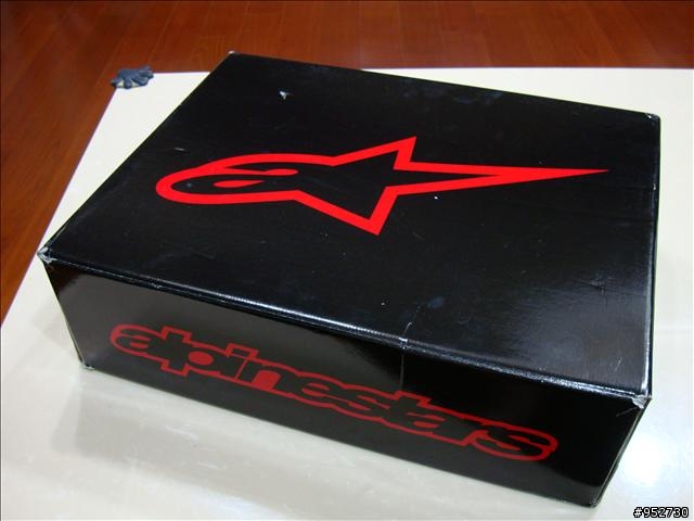 [開箱+實著照]Alpinestars SuperTech R 車靴~更新!