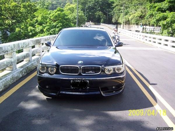 可以幫我估算一下這台老車嗎 BMW 745