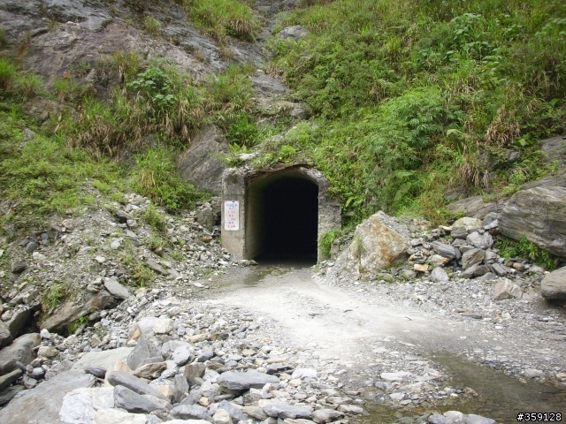 2009-05-17 [更新西段] 消失的台14東段 - 能高越嶺道 ---  終點 - 天長隧道?