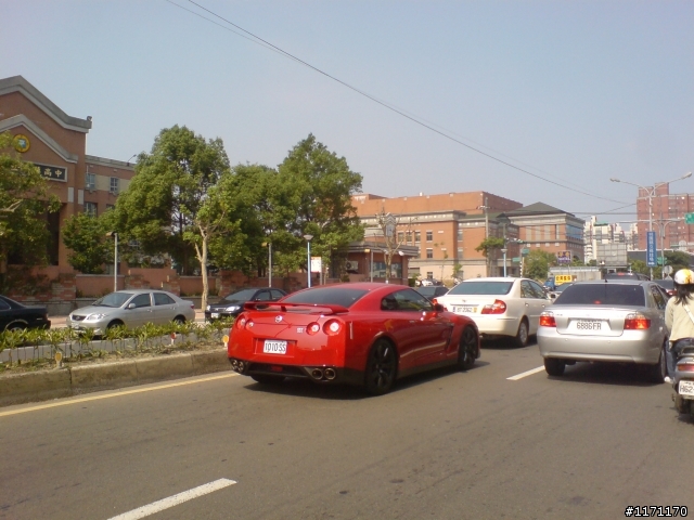 桃園地區驚見R35  GT-R