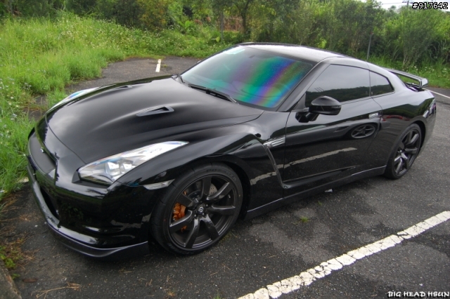 NISSAN GTR R35 !!